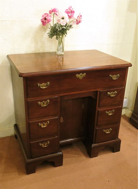 Secretaire Kneehole Desk/dressing Chest