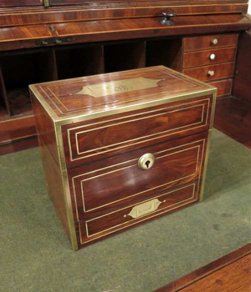 Charming Fitted Toilet/scent Bottle Box