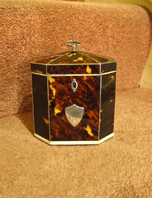 Pretty and Small Late 18th Century Tea Caddy