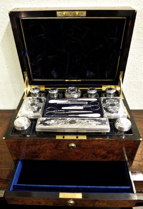 Fitted Lady's Burr Walnut Dressing/jewellery Case