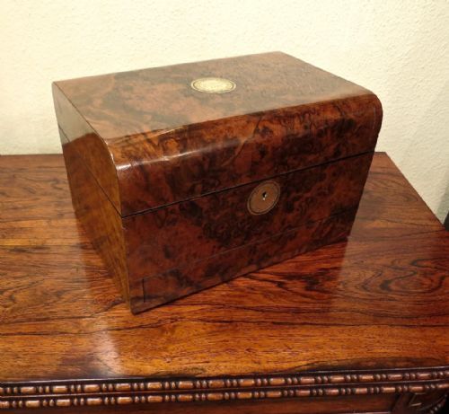 fig 1. LADY'S WALNUT FITTED DRESSING & JEWELLERY BOX