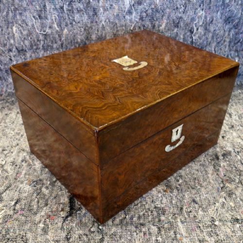 fig 1. BURR WALNUT FITTED LADYS DRESSING CASE