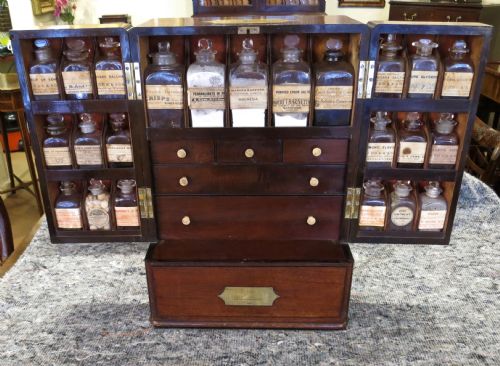 fig 1. VERY LARGE FULLY FITTED APOTHECARY'S BOX