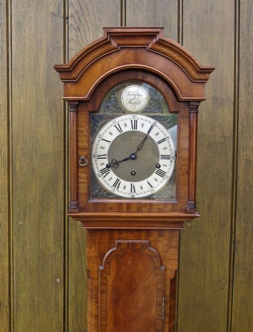 fig 1. A PRETTY EDWARDIAN 'GRANDMOTHER' LONGCASE CLOCK
