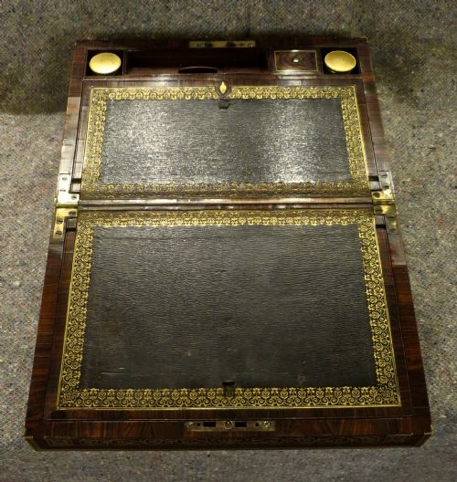 fig 1. FINE KINGWOOD WRITING BOX BY EDWARDS