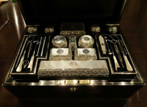 Superb Fully-fitted Dressing & Jewellery Case