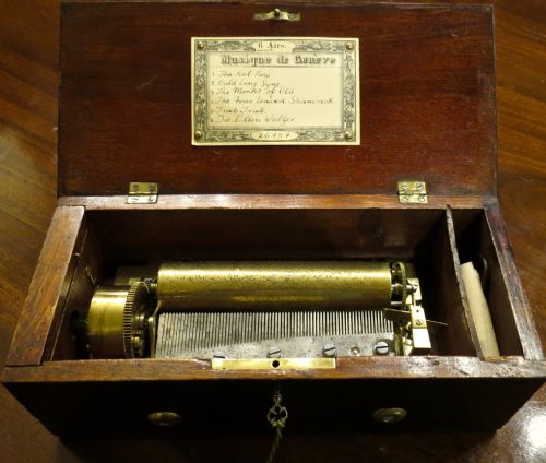 Swiss 6-Tune Music Box by Lecoultre