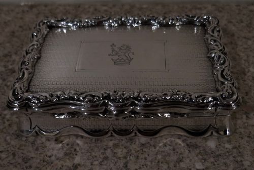 Heavy Silver Table Snuff Box