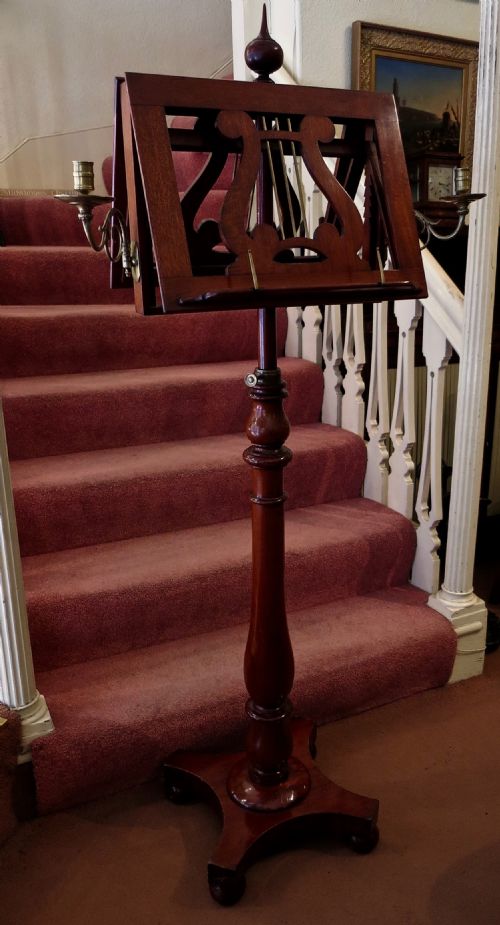 Good Mahogany Duet Music Stand