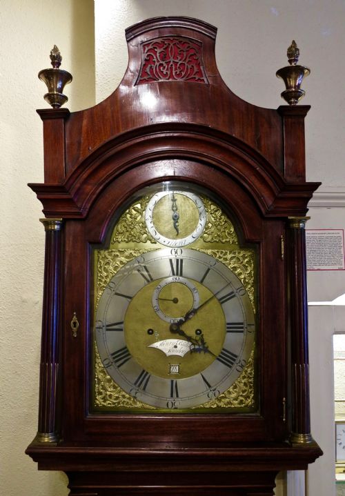 fig 1. FINE GEORGIAN LONDON 8-DAY LONGCASE CLOCK