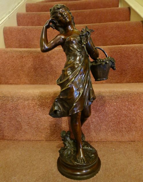 August Moreau: Bronze Flower Girl