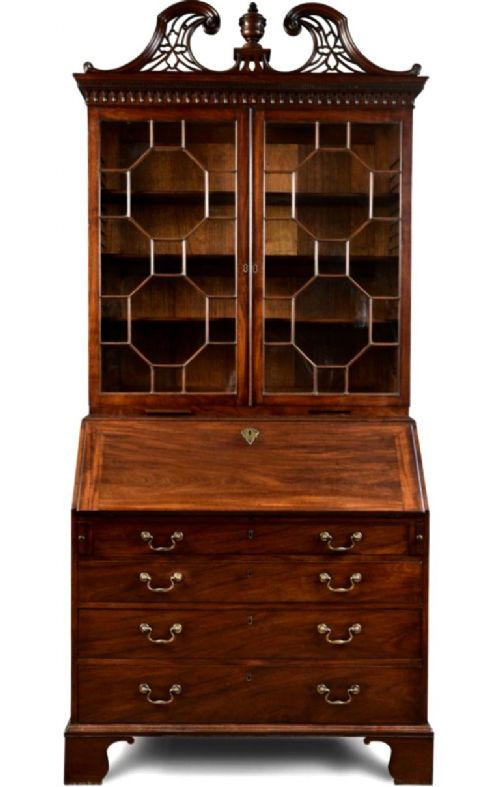 Fine Chippendale Period Bureau-bookcase