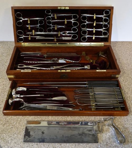 Fully Fitted Surgeon's Operating Box
