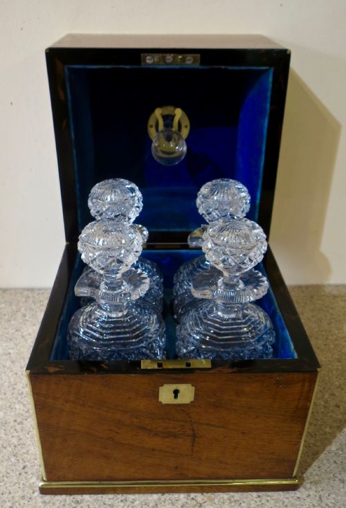 Fine Brass-bound Padouk Decanter Box