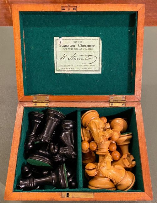 fig 1. Good Quality Ebony And Boxwood Weighted STAUNTON Chess Set In Mahogany Box