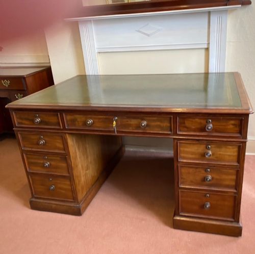 Early 19th Century Mahogany Pedestal Partners Desk