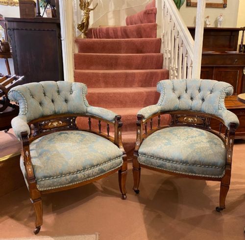 Impressive Pair of Victorian Show-wood Button-back Tub Armchairs