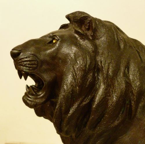 fig 1. LARGE JAPANESE BRONZE LION