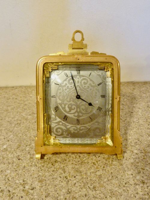 fig 1. FINE STRUT CLOCK BY THOMAS COLE
