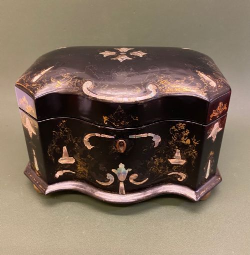 Jennens & Bettridge: 19th Century Papier Mache Double Tea Caddy