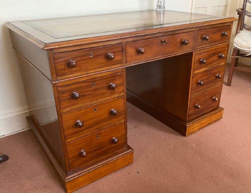 Victorian Mahogany Pedestal Desk