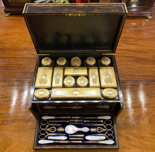 Stunning ‘Aspreys’ Coromandel-wood Lady’s Fitted Dressing/jewellery Box