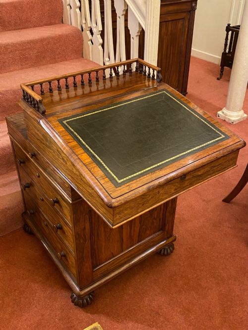 fig 1. Gillows of Lancaster: A finest quality rosewood Davenport