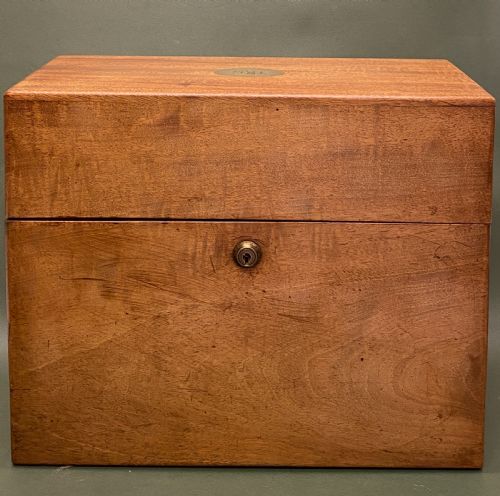 fig 1. 19th century mahogany THREE Decanter Box