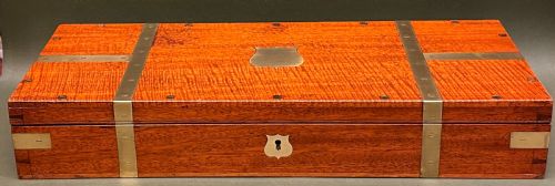 fig 3. A good early/mid 19th century boxed Surgeons tool set