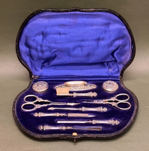 Edward VII Fully-fitted Silver Manicure Set - Birmingham 1906