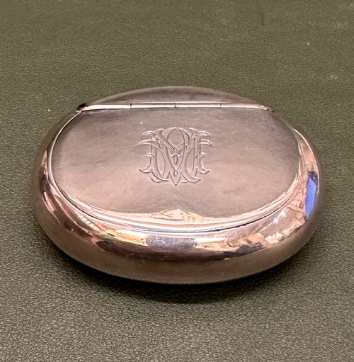 Pretty Victorian Oval Silver Snuff Box, by J. Wilmot, Birmingham 1890