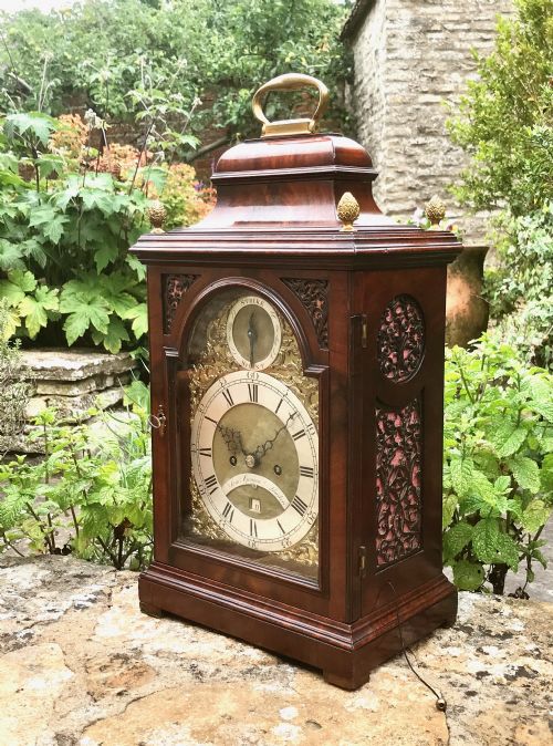 fig 1. ENGLISH 18TH CENTURY VERGE BRACKET CLOCK