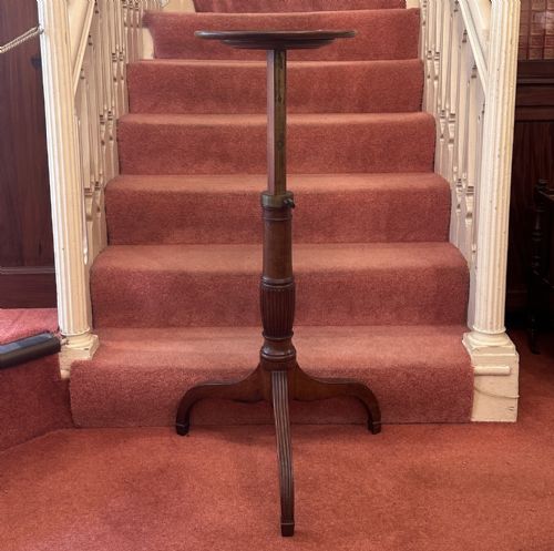 Early 19th Century Height-adjustable Mahogany Torchere / Occasional Table