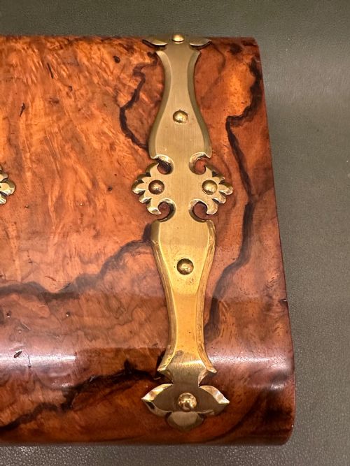 BRASS BOUND 'FIGURED' WALNUT CARDGAMES BOX BY GEORGE BETJEMANN - ADDITIONAL PHOTO 3