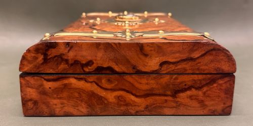 BRASS BOUND 'FIGURED' WALNUT CARDGAMES BOX BY GEORGE BETJEMANN - ADDITIONAL PHOTO 8