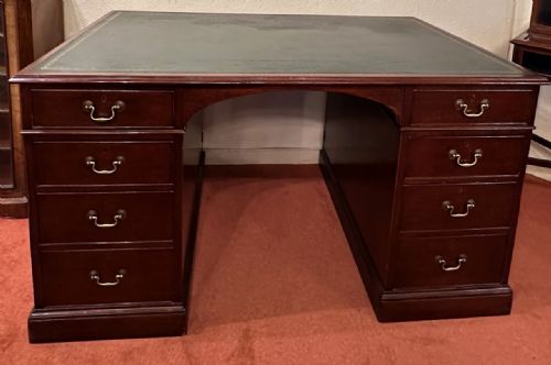 fig 1. Mahogany Partners Pedestal Desk by D. Bianco & Sons, London, 1910-1920
