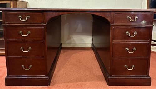 fig 2. Mahogany Partners Pedestal Desk by D. Bianco & Sons, London, 1910-1920