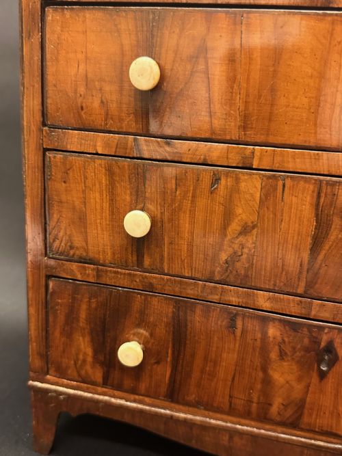 EARLY 19TH CENTURY BURR YEW MINIATURE APPRENTICE PIECE CHEST OF DRAWERS - ADDITIONAL PHOTO 4