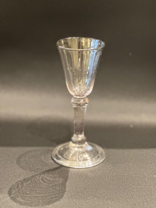 GEORGE II BALUSTROID GLASS C1730