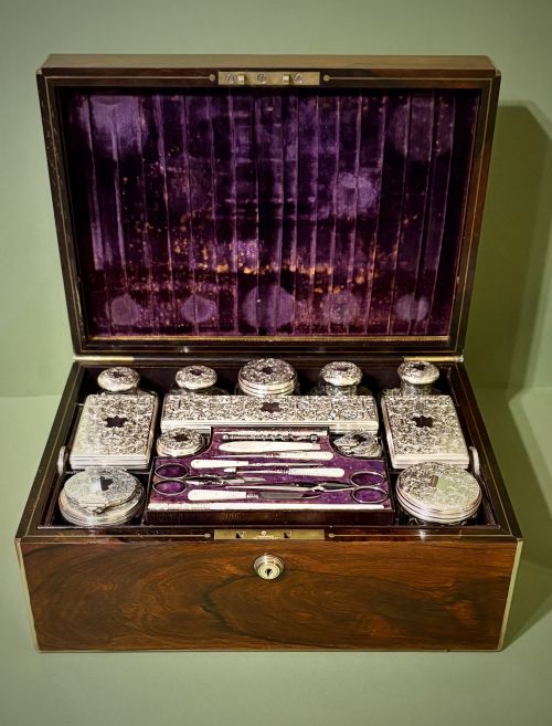 fig 2. SUPERB DRESSING & JEWELLERY CASE BY EDWARDS