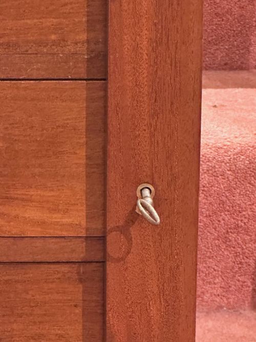 19TH CENTURY MAHOGANY WELLINGTON CHEST - ADDITIONAL PHOTO 7