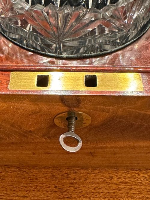 19TH CENTURY FLAME MAHOGANY DOUBLE TEA CADDY - ADDITIONAL PHOTO 9