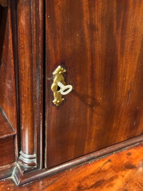 AN EXCEPTIONAL 18TH CENTURY GEORGE II BUREAU BOOKCASE - ADDITIONAL PHOTO 18