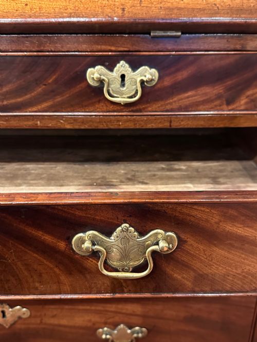 AN EXCEPTIONAL 18TH CENTURY GEORGE II BUREAU BOOKCASE - ADDITIONAL PHOTO 20
