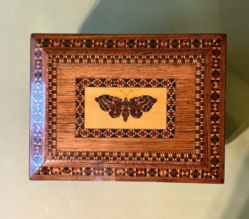 FINE TUNBRIDGE FITTED SEWING BOX - ADDITIONAL PHOTO 2