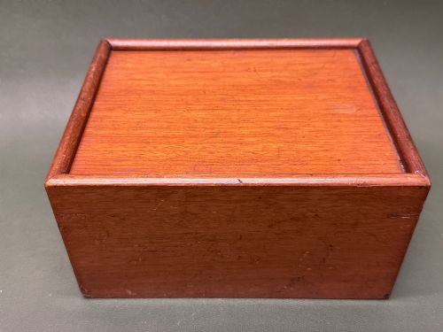 BOXWOOD AND EBONISED STAUNTON PATTERN CHESS SET - ADDITIONAL PHOTO 8