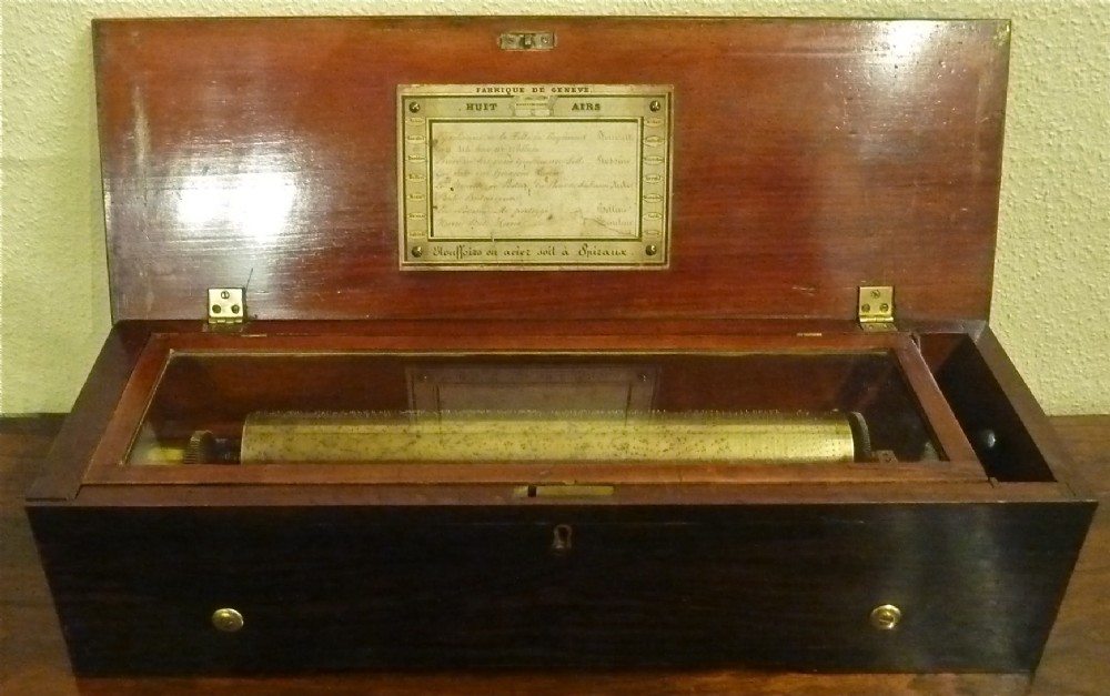 A FINE EARLY SWISS MUSIC BOX