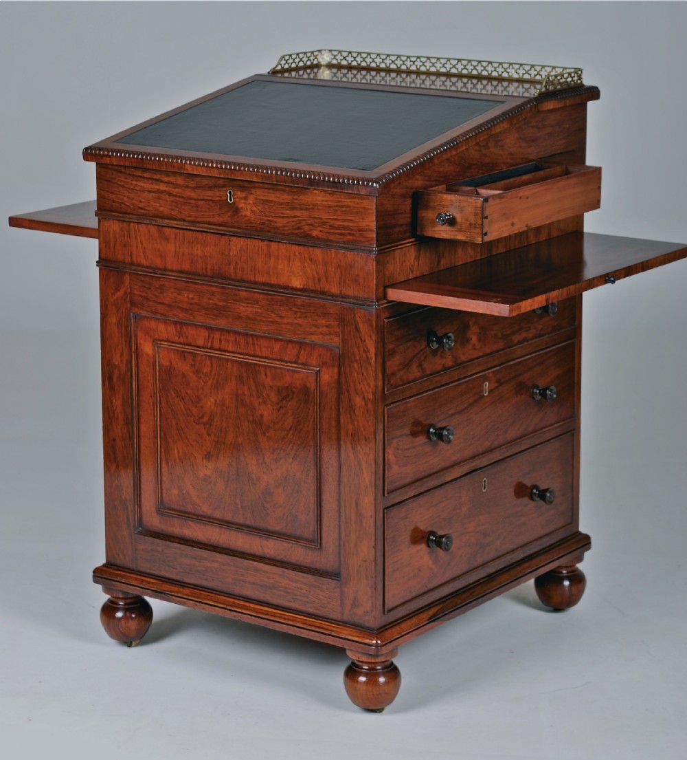 A BEAUTIFUL DAVENPORT by GILLOWS of LANCASTER