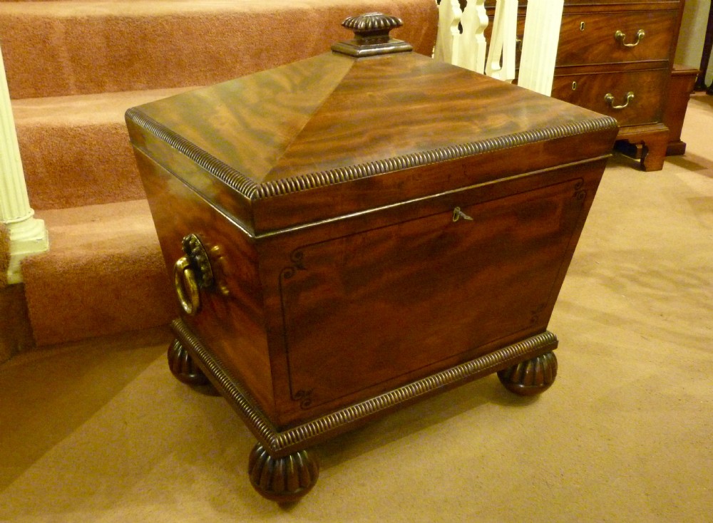 REGENCY MAHOGANY WINE CELLARETTE