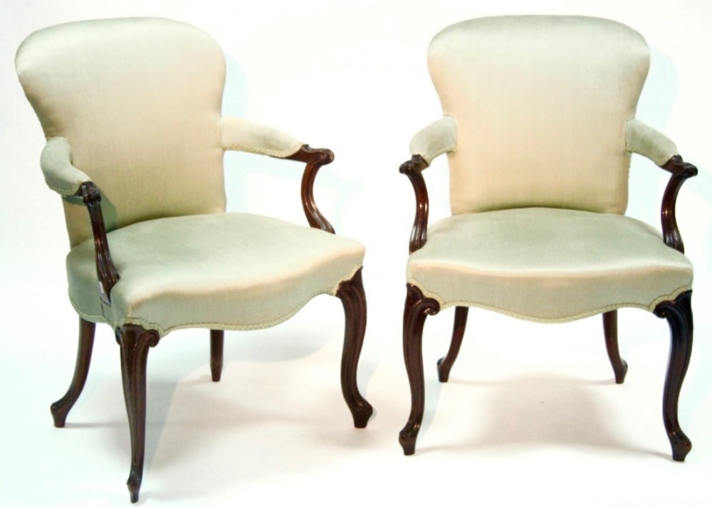 PAIR OF 18TH CENTURY HEPPLEWHITE LIBRARY CHAIRS